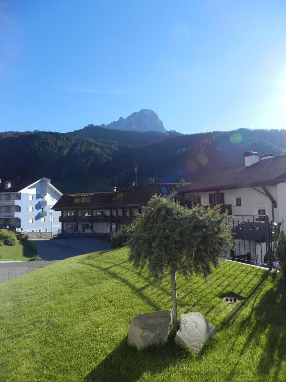 Garni Hotel Mezdi Sëlva di Val Gardena Eksteriør billede